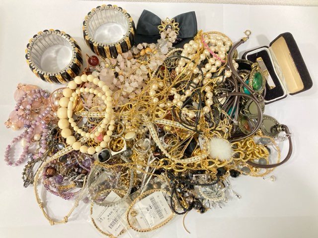 アクセサリー