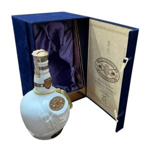 ロイヤルサルート25年 ロイヤルウェディング 700ml