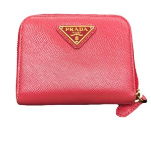 PRADA財布