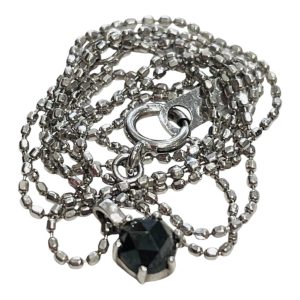 Pt850（プラチナ850）スピネル付き ネックレス　アクセサリー　ジュエリー