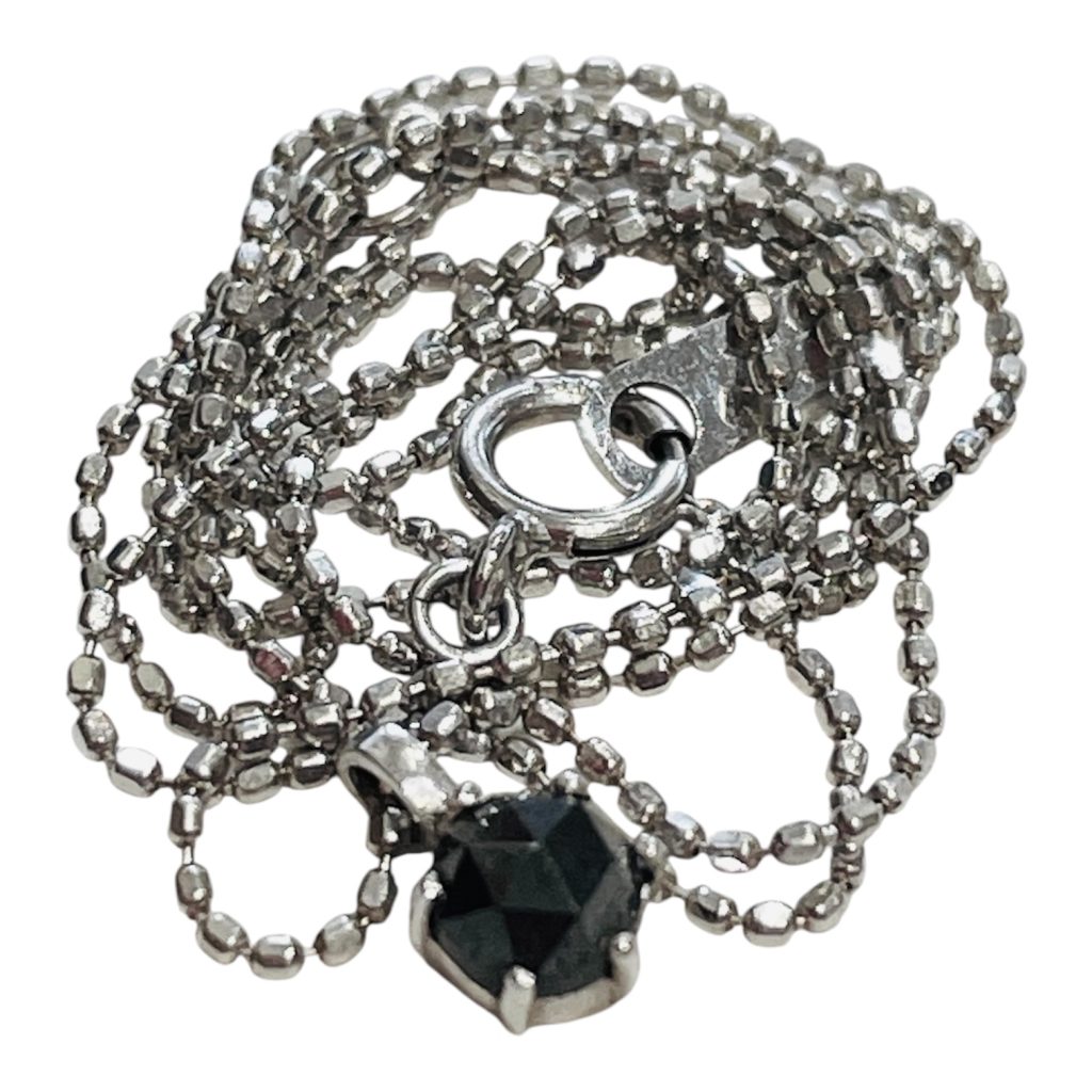 Pt850（プラチナ850）スピネル付き ネックレス　アクセサリー　ジュエリー