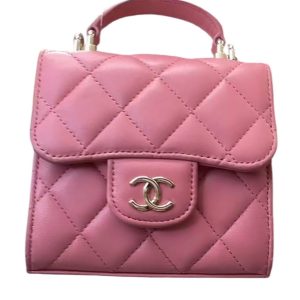 CHANEL シャネル マトラッセ チェーンクラッチ