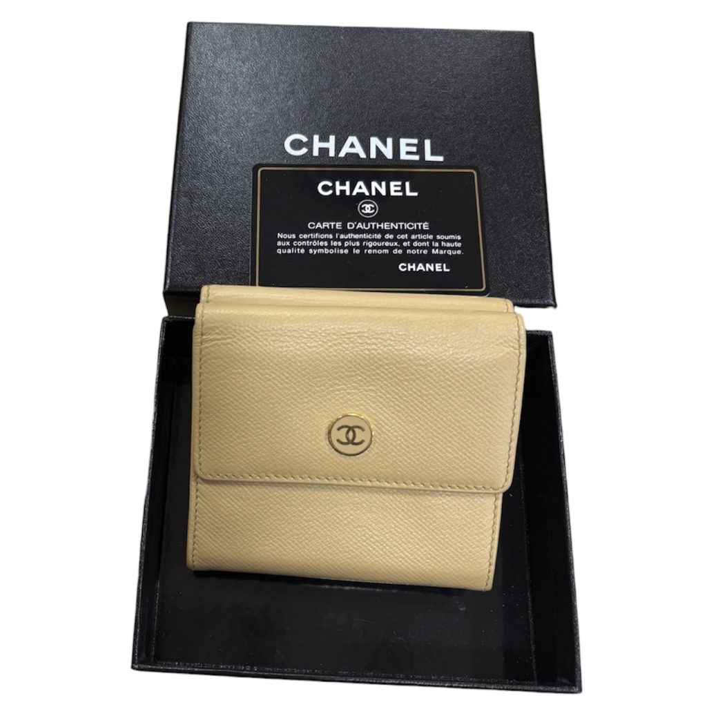 CHANEL（シャネル） ココボタン コンパクトウォレット