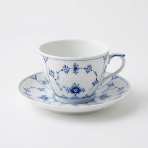 Royal Copenhagen（ロイヤルコペンハーゲン） ブルーフルーテッド プレイン カップ＆ソーサー
