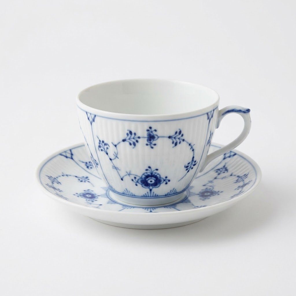 Royal Copenhagen（ロイヤルコペンハーゲン） ブルーフルーテッド プレイン カップ＆ソーサー