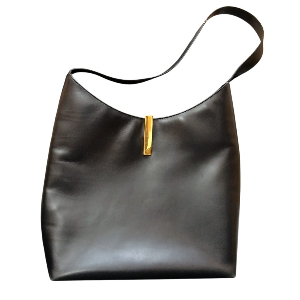 GUCCI（グッチ）　ブラックレザー　ワンショルダーバッグ