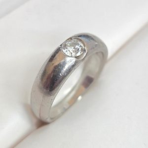 Pt900 ダイヤリング