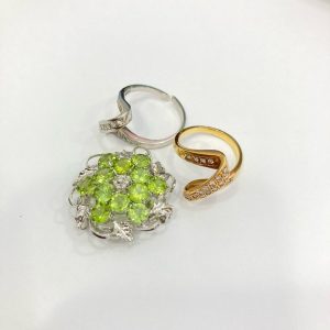 貴金属