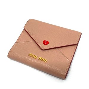 ミュウミュウ 財布