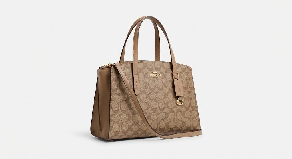 COACH（コーチ）の「シグネチャー チャーリー キャリーオール」