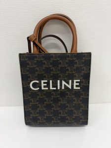 セリーヌ ミニ バーティカルカバ トリオンフキャンバス