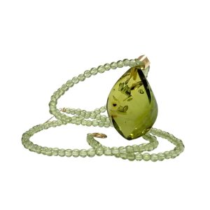 K18 / 留め具18金 / ネックレス / ペンダント /  石付き / 黄緑系 / アクセサリー