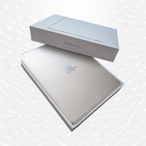 MacBook Air買取、さすがやハレルパルク磐田店