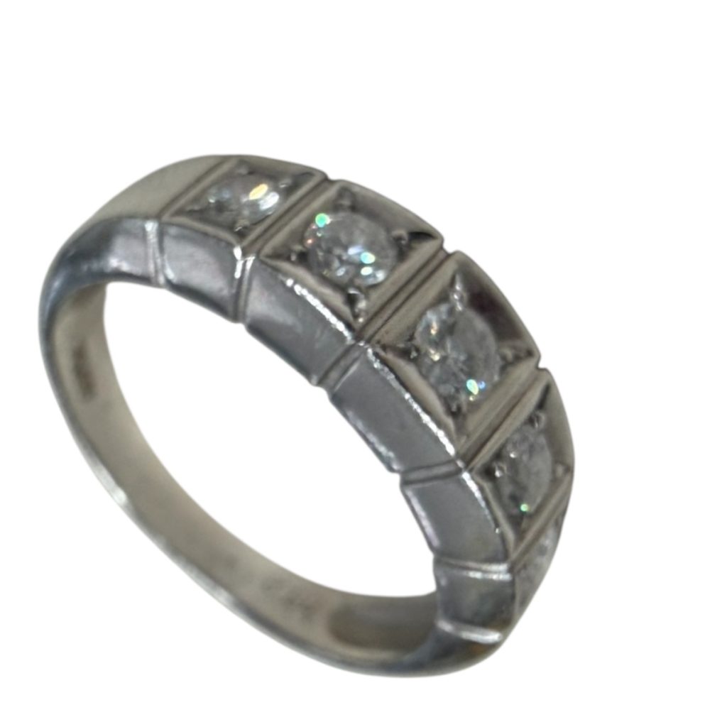 伊達市 Pt900 メレダイヤリング 0.5ct デザインリング 高価買取｜ダイヤモンド・プラチナ買取ならさすがや