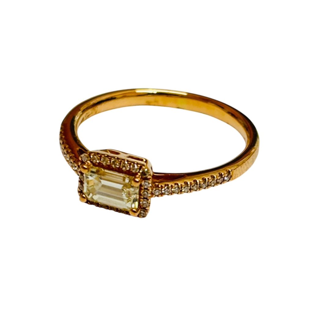 18K　金　リング