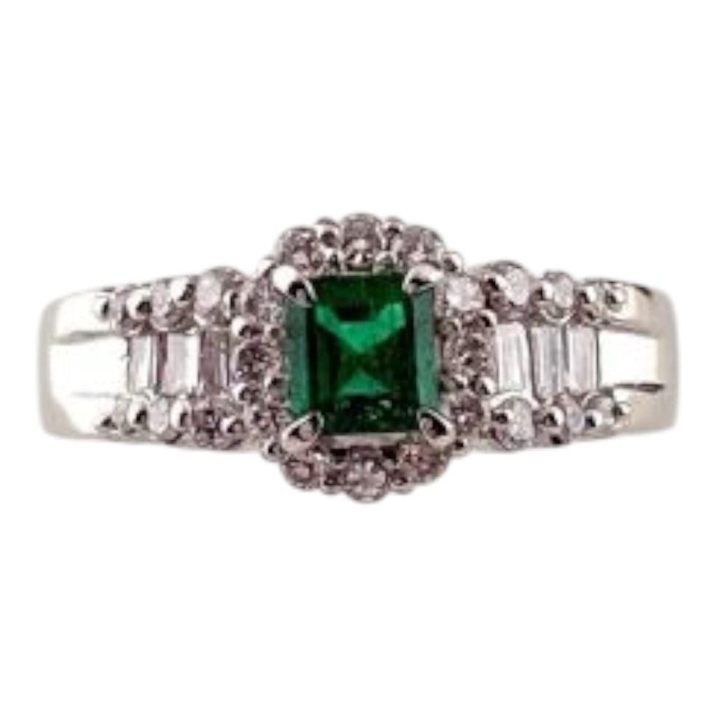 Pt900(プラチナ) エメラルド2ct メレ0.1ct リング