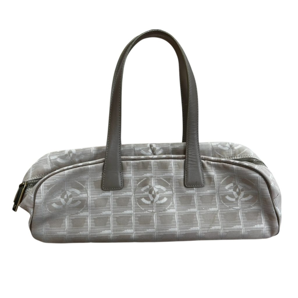 CHANEL ミニボストンバッグ A15828