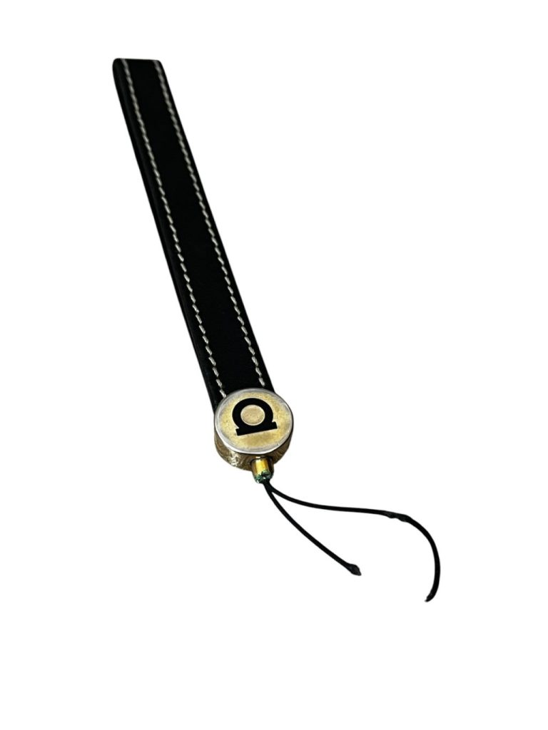 Ferragamo フェラガモ ストラップ ナイロン露出