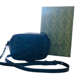 GUCCI（グッチ）　GGマーモント　ミニカメラバッグ