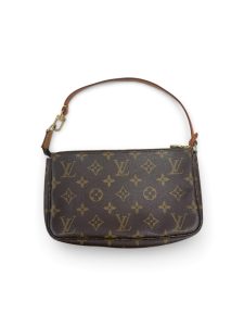 Louis Vuitton「ポシェット・アクセソワール」を買取いたしました！Y2Kブームで相場高騰中のアクセポーチ査定ポイント
