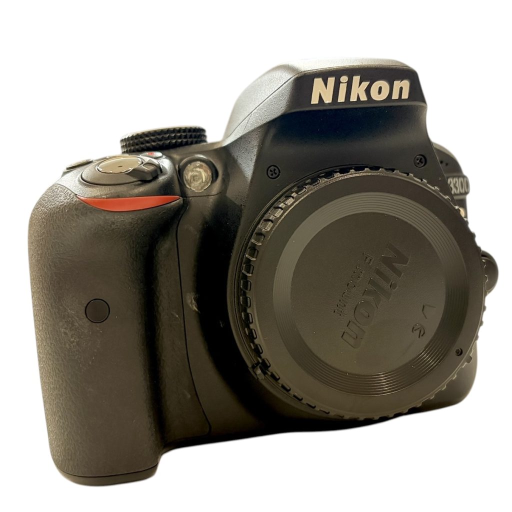 【カメラ高価買取！】Nikon ニコン D3300 一眼レフカメラ