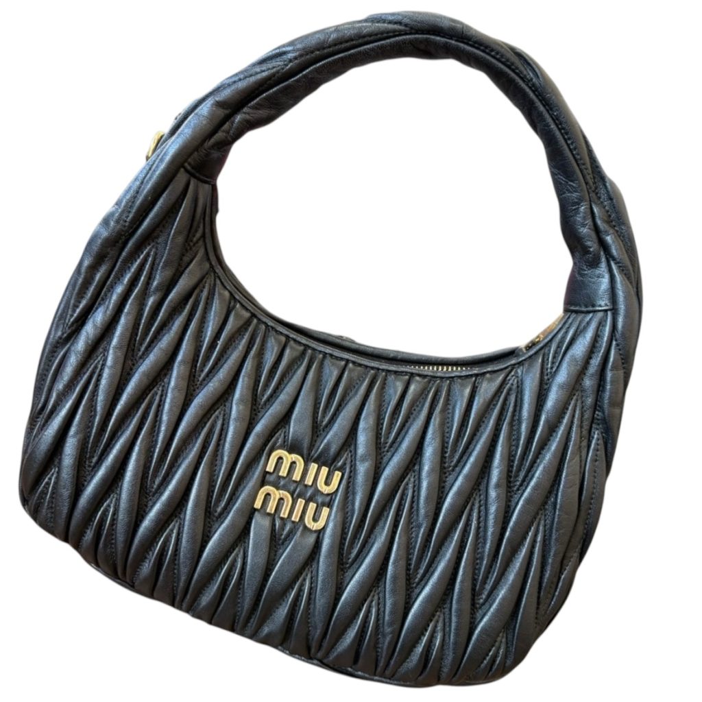 【MIU MIU ミュウミュウ マテラッセ レザー ハンドバッグ ブラック】
