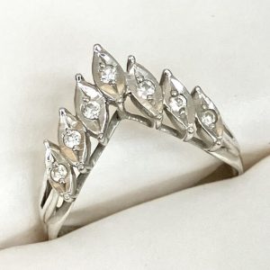 Pt900 メレダイヤモンド デザインリング