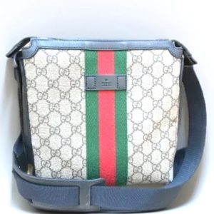 GUCCI グッチ GGスプリーム シェリーライン フラットメッセンジャーバッグ
